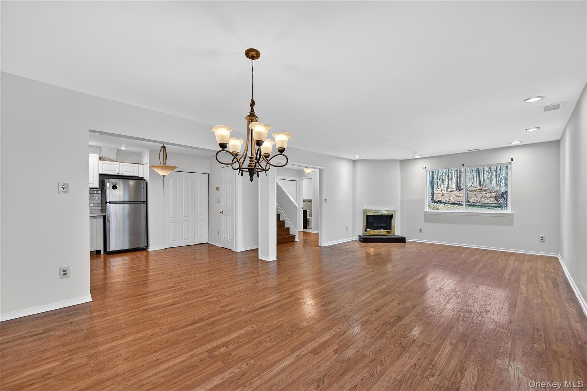 #11 photo, 4 Aspen Court, Highland Mills , NY 10930