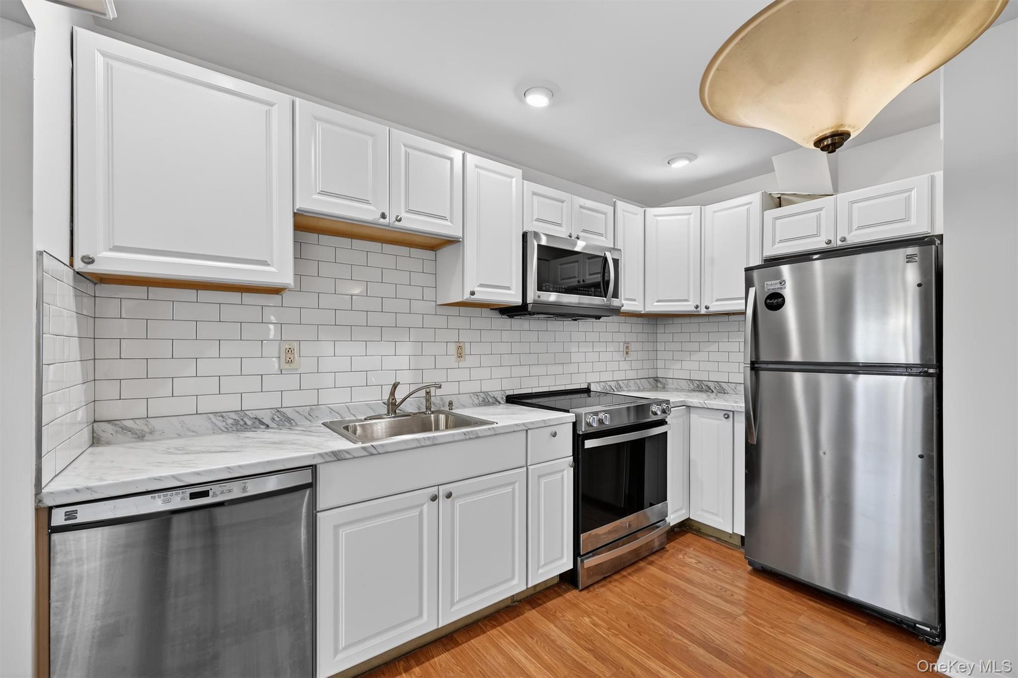 #7 photo, 4 Aspen Court, Highland Mills , NY 10930