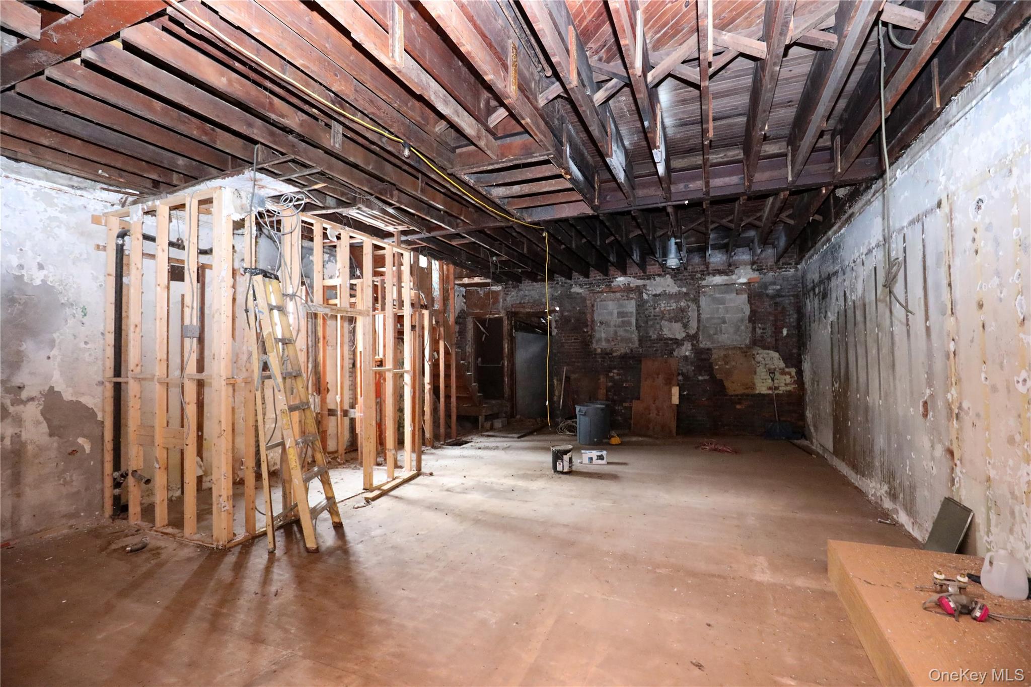 #10 photo, 350 Broadway, Kingston , NY 12401