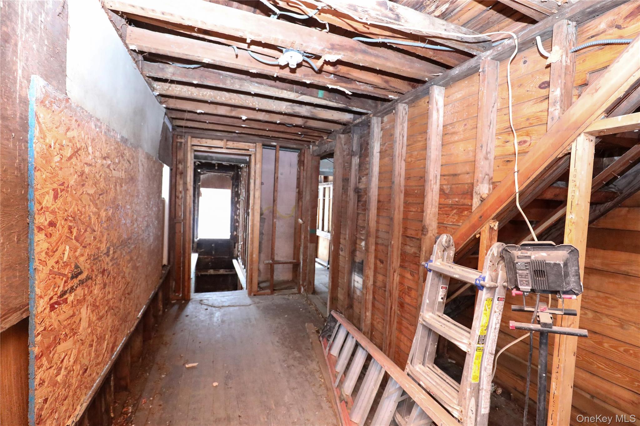 #17 photo, 350 Broadway, Kingston , NY 12401