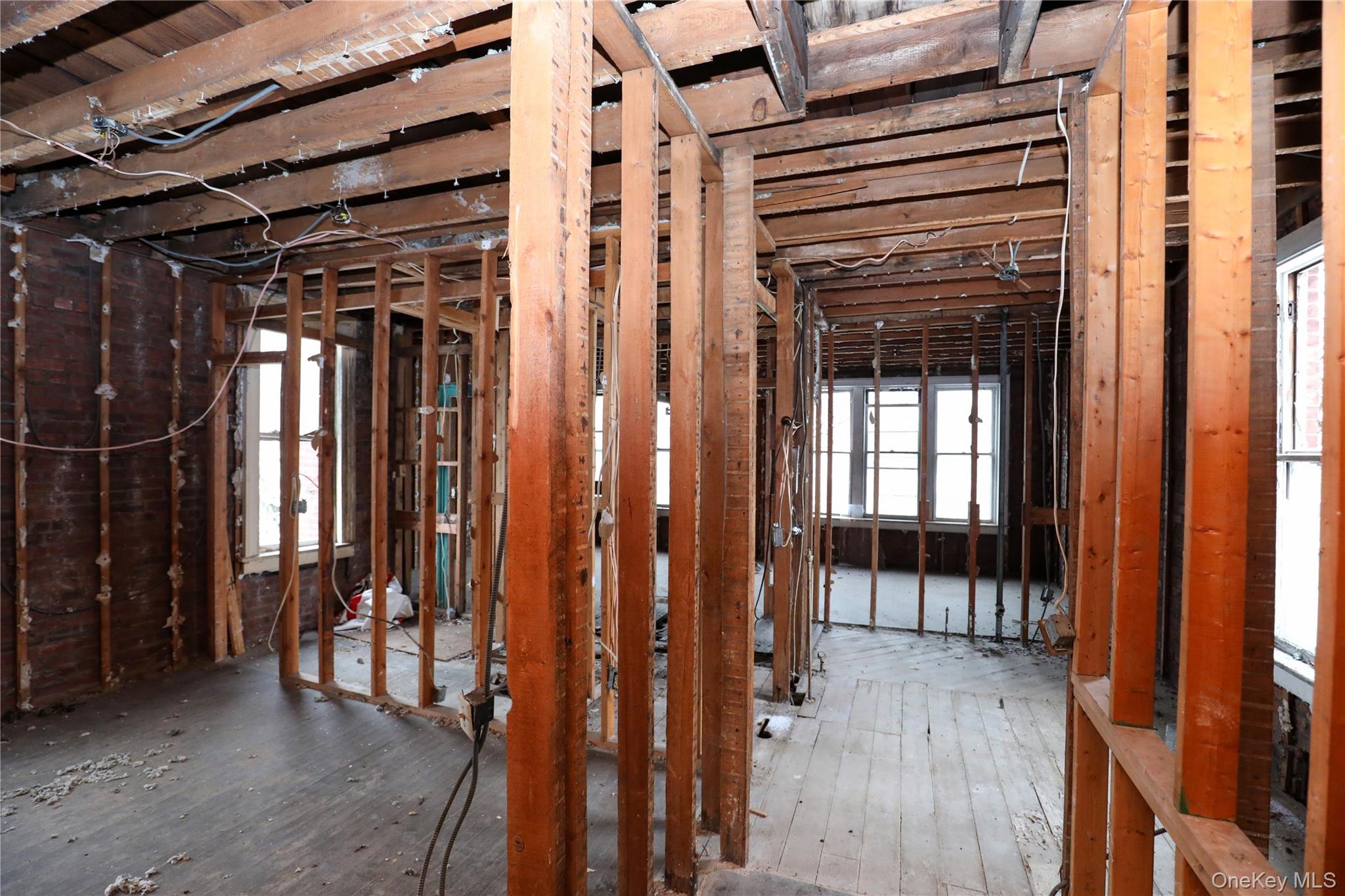 #18 photo, 350 Broadway, Kingston , NY 12401