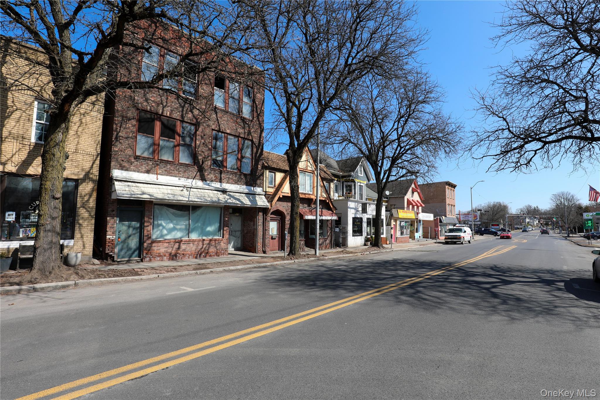 #7 photo, 350 Broadway, Kingston , NY 12401