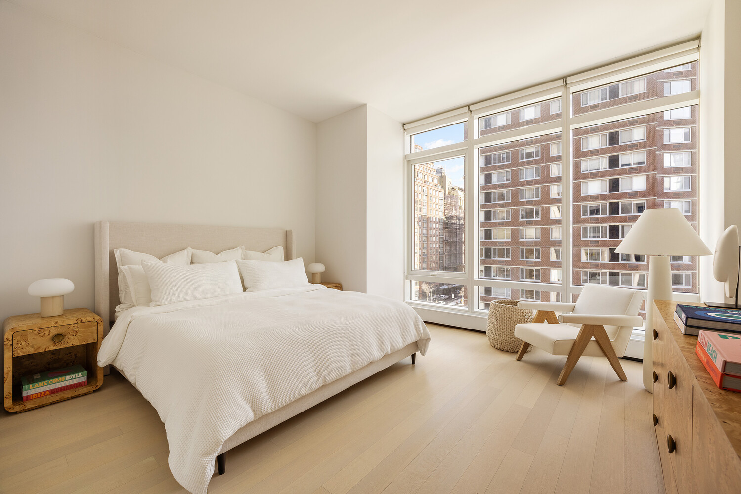 #7 photo, 200 AMSTERDAM Avenue, Манхэттен ‖ Lincoln Square , NY 10024