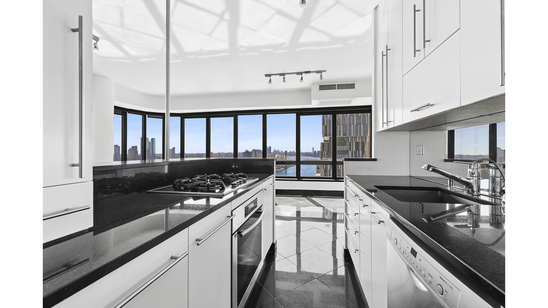 #6 photo, 530 E 76TH Street, Lenox Hill , NY 10021