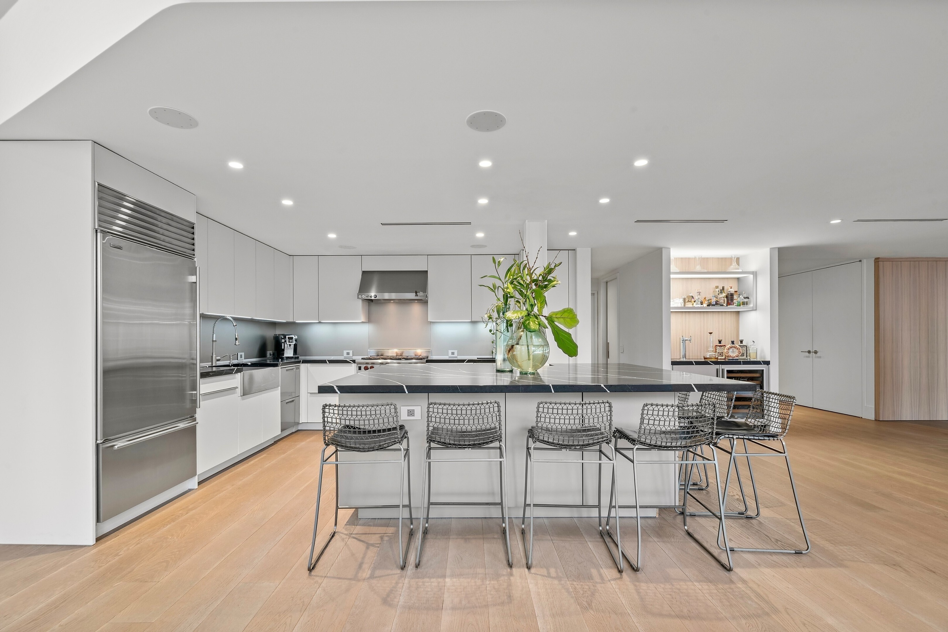 #1 photo, 130 Fulton Street, Манхэттен ‖ Financial District , NY 10038