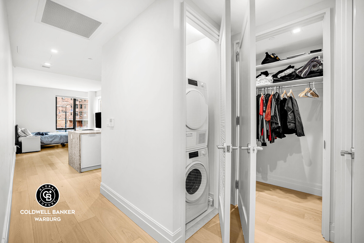 #5 photo, 222 E BROADWAY, Манхэттен ‖ Lower East Side , NY 10002