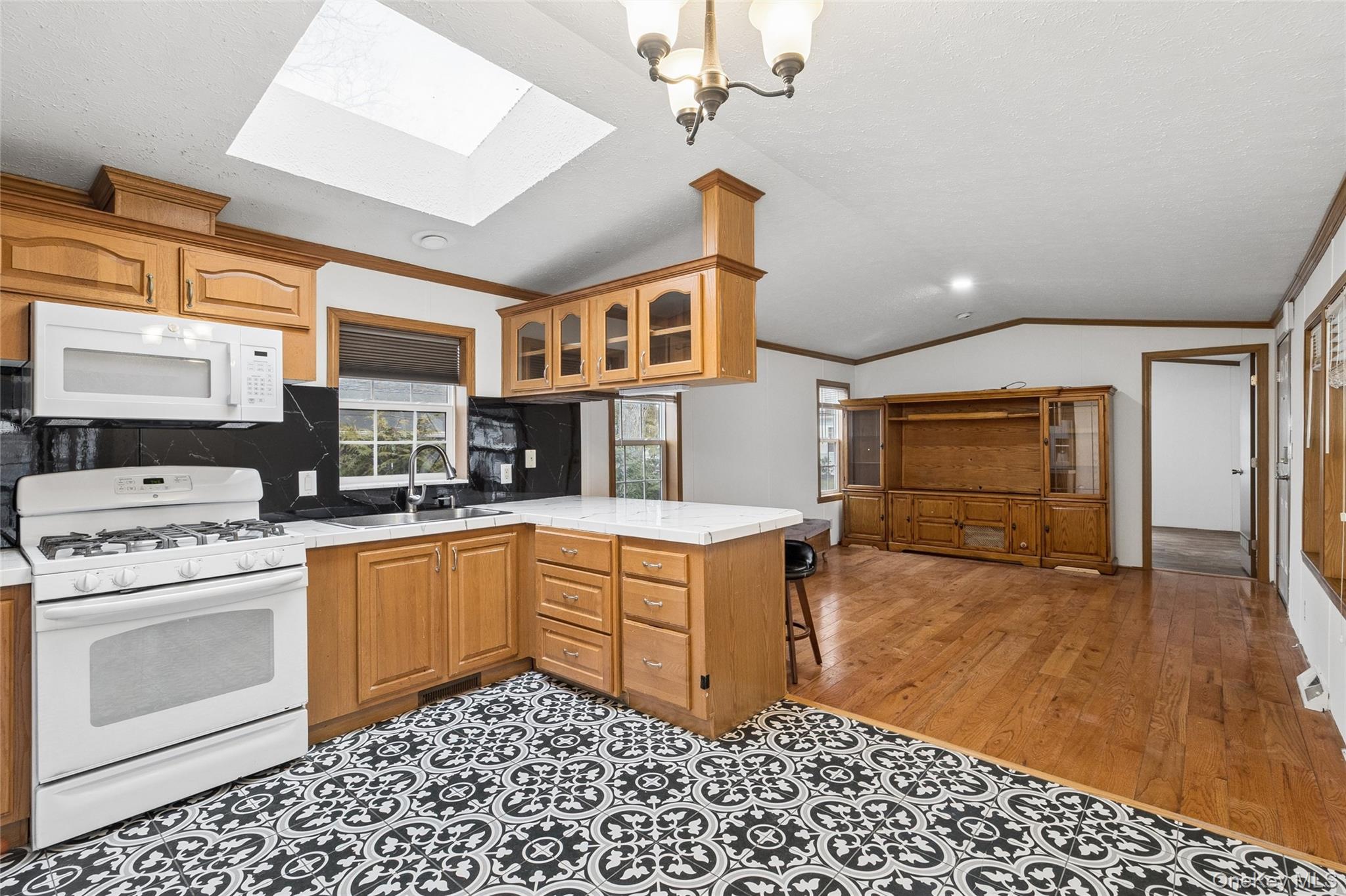 #15 photo, 37 Hubbard Ave #5, Riverhead , NY 11901