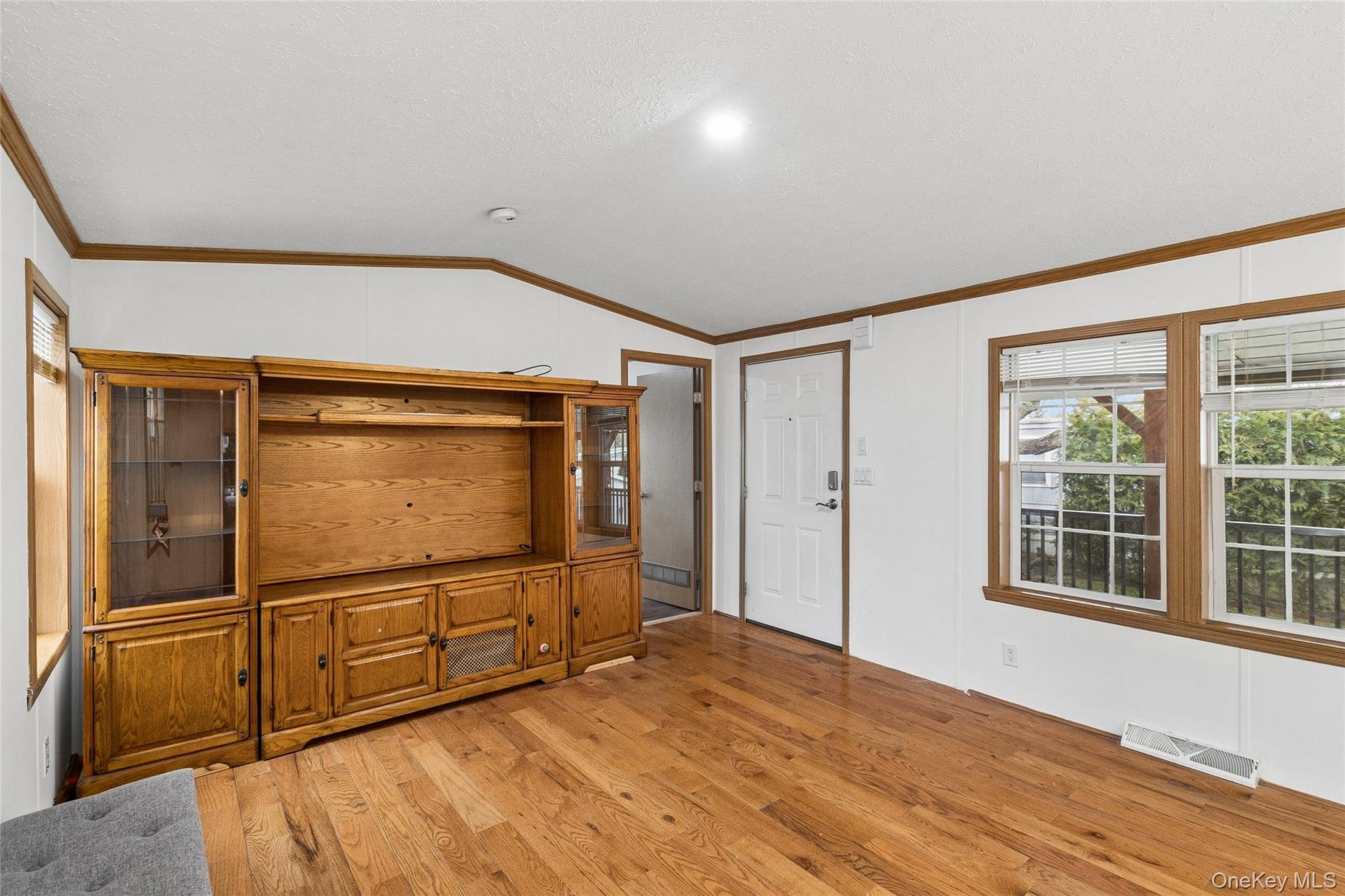 #7 photo, 37 Hubbard Ave #5, Riverhead , NY 11901