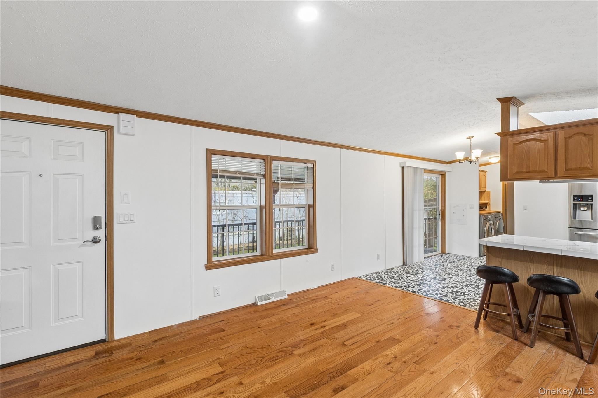 #9 photo, 37 Hubbard Ave #5, Riverhead , NY 11901