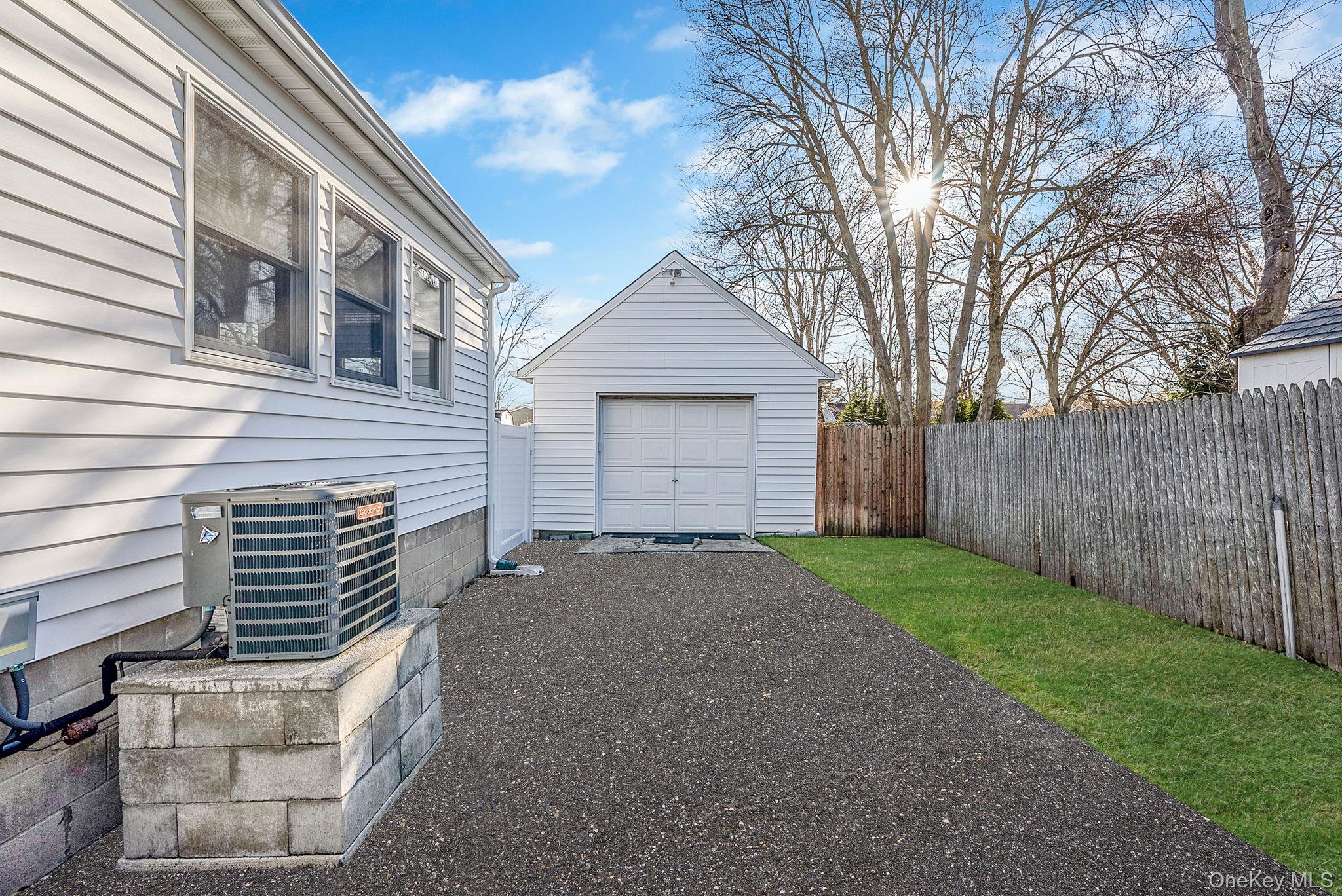 #10 photo, 47 Thorburn Avenue, Patchogue , NY 11772