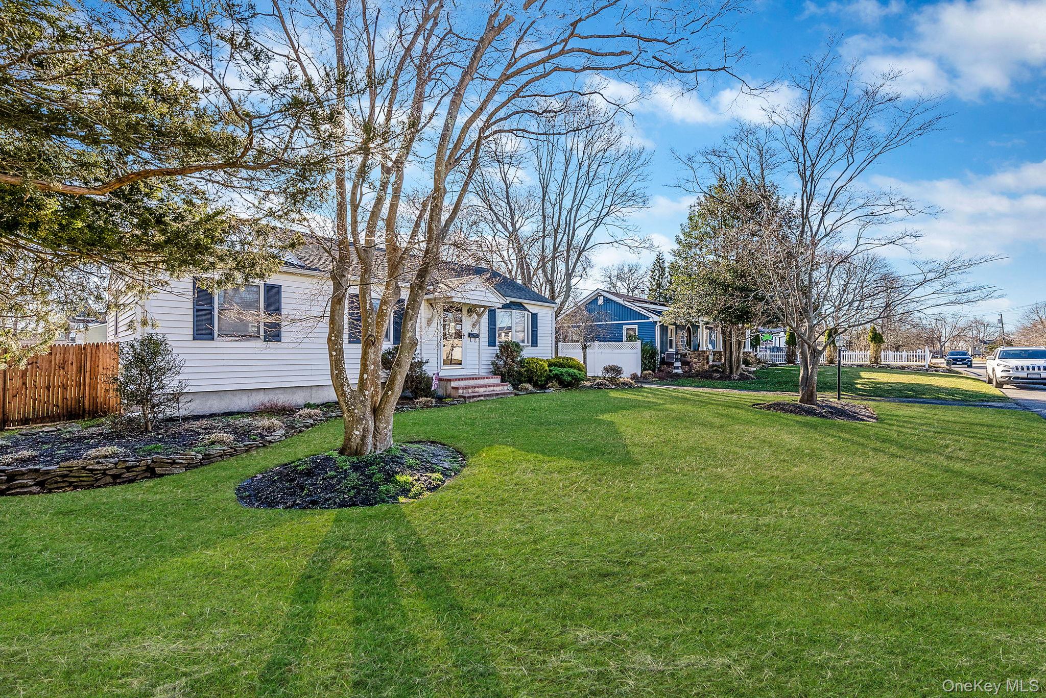 #9 photo, 47 Thorburn Avenue, Patchogue , NY 11772