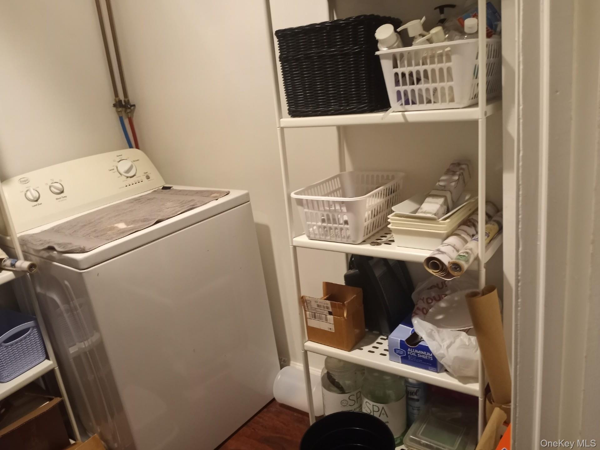 #11 photo, 43-50 42ND Street, קווינס Sunnyside , NY 11104