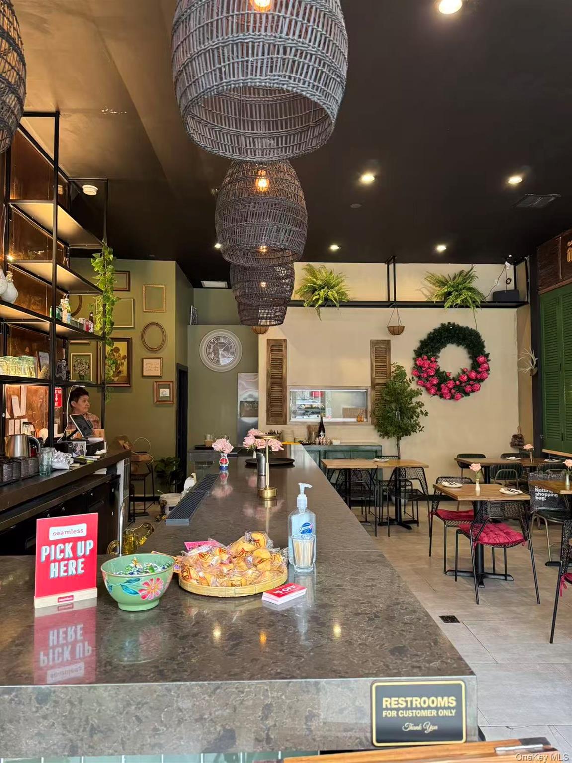 #2 photo, 988 Manhattan Avenue, הברונקס Brooklyn , NY 11222