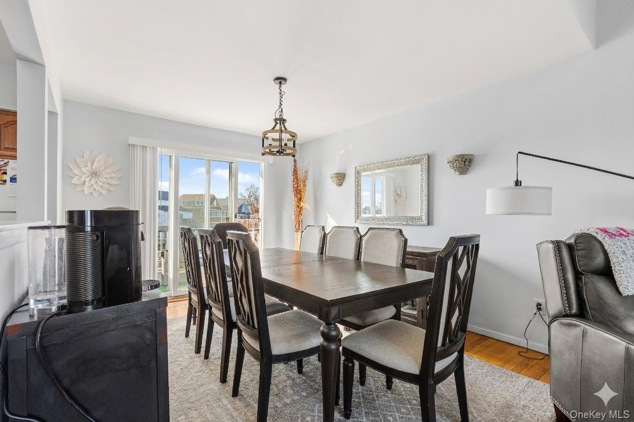 #6 photo, 809 Canal Street, Lindenhurst , NY 11757