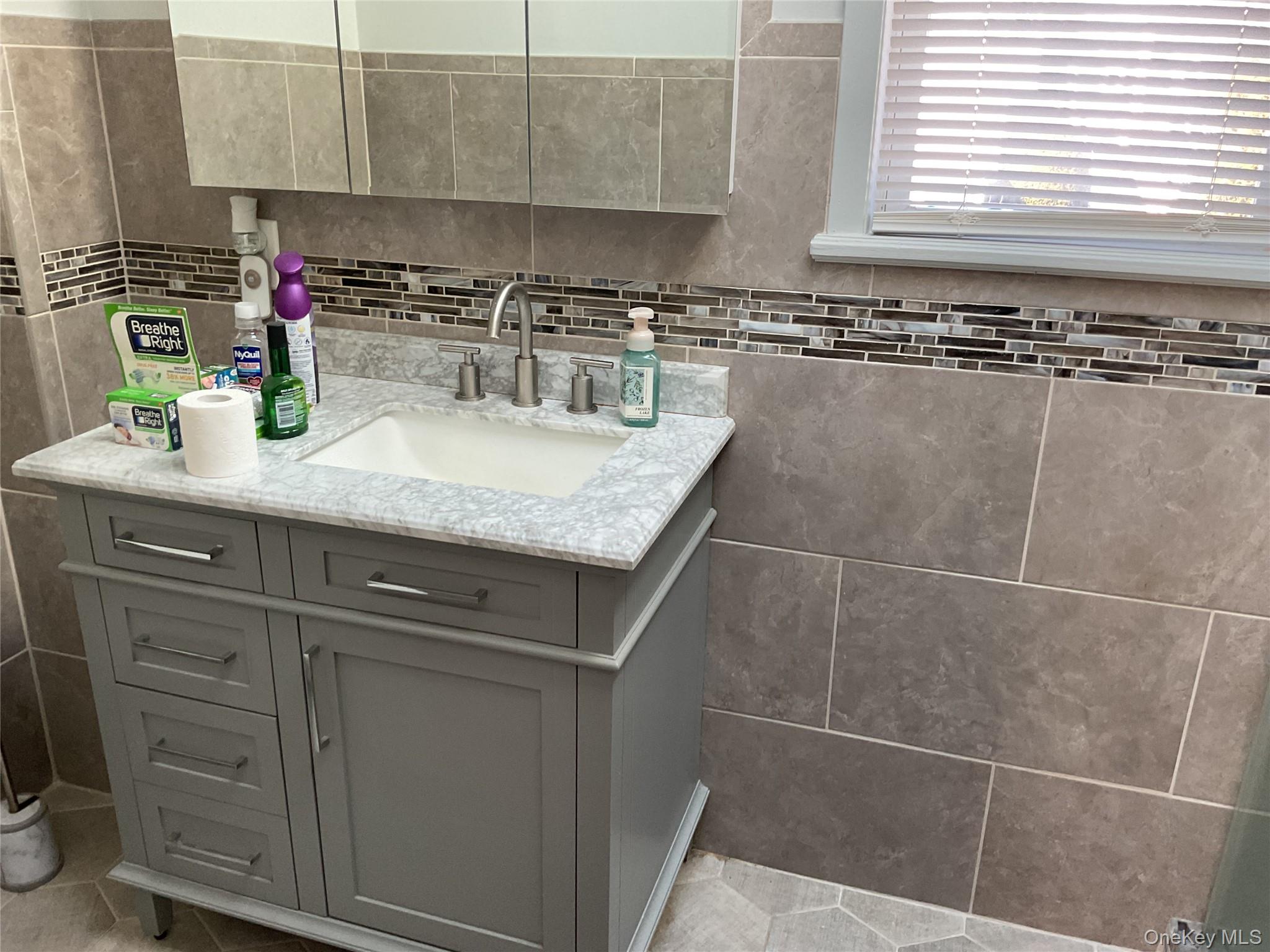 #16 photo, 695 Goodrich Street, Uniondale , NY 11553