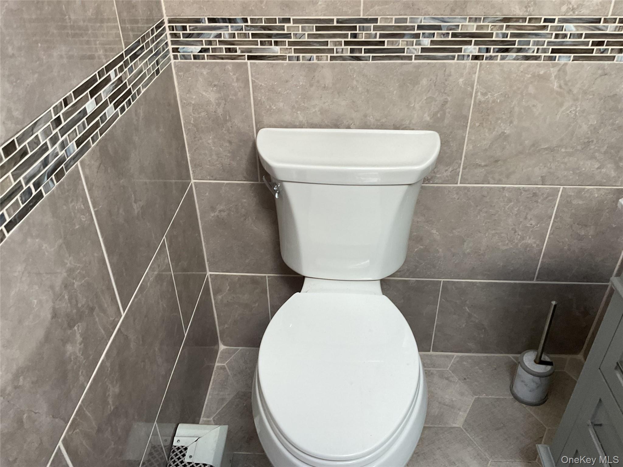 #17 photo, 695 Goodrich Street, Uniondale , NY 11553