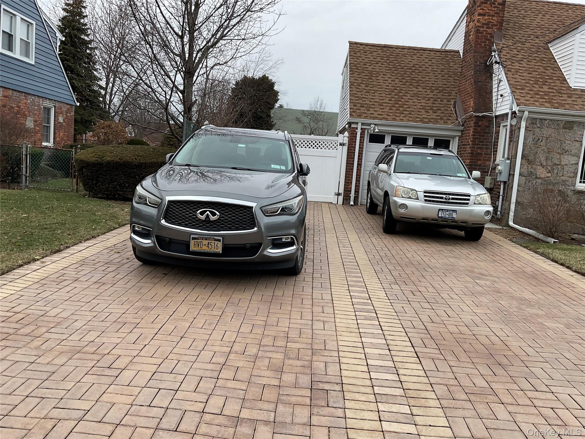 #18 photo, 695 Goodrich Street, Uniondale , NY 11553