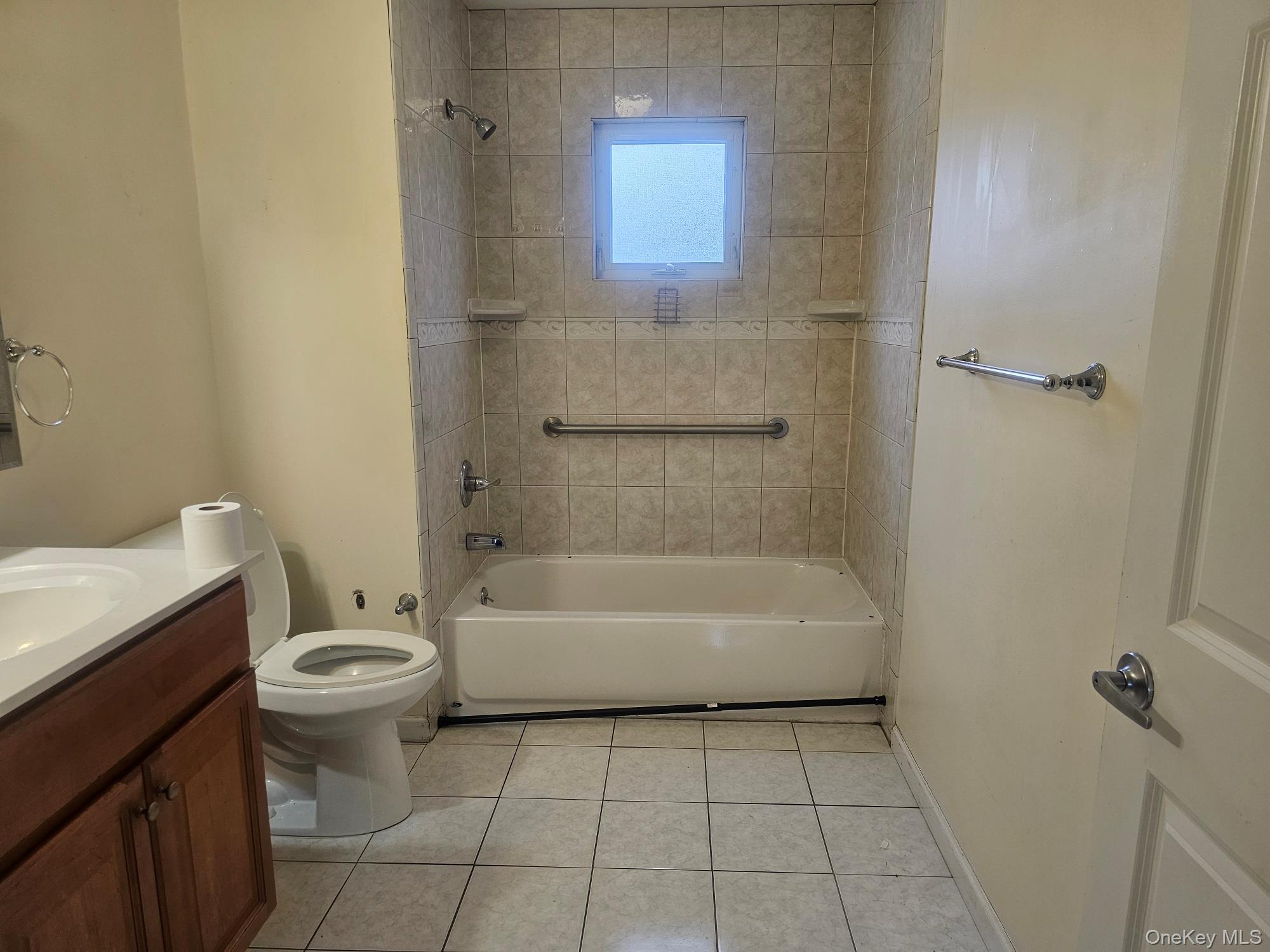 #5 photo, 558 Meade Avenue, Bellport , NY 11713