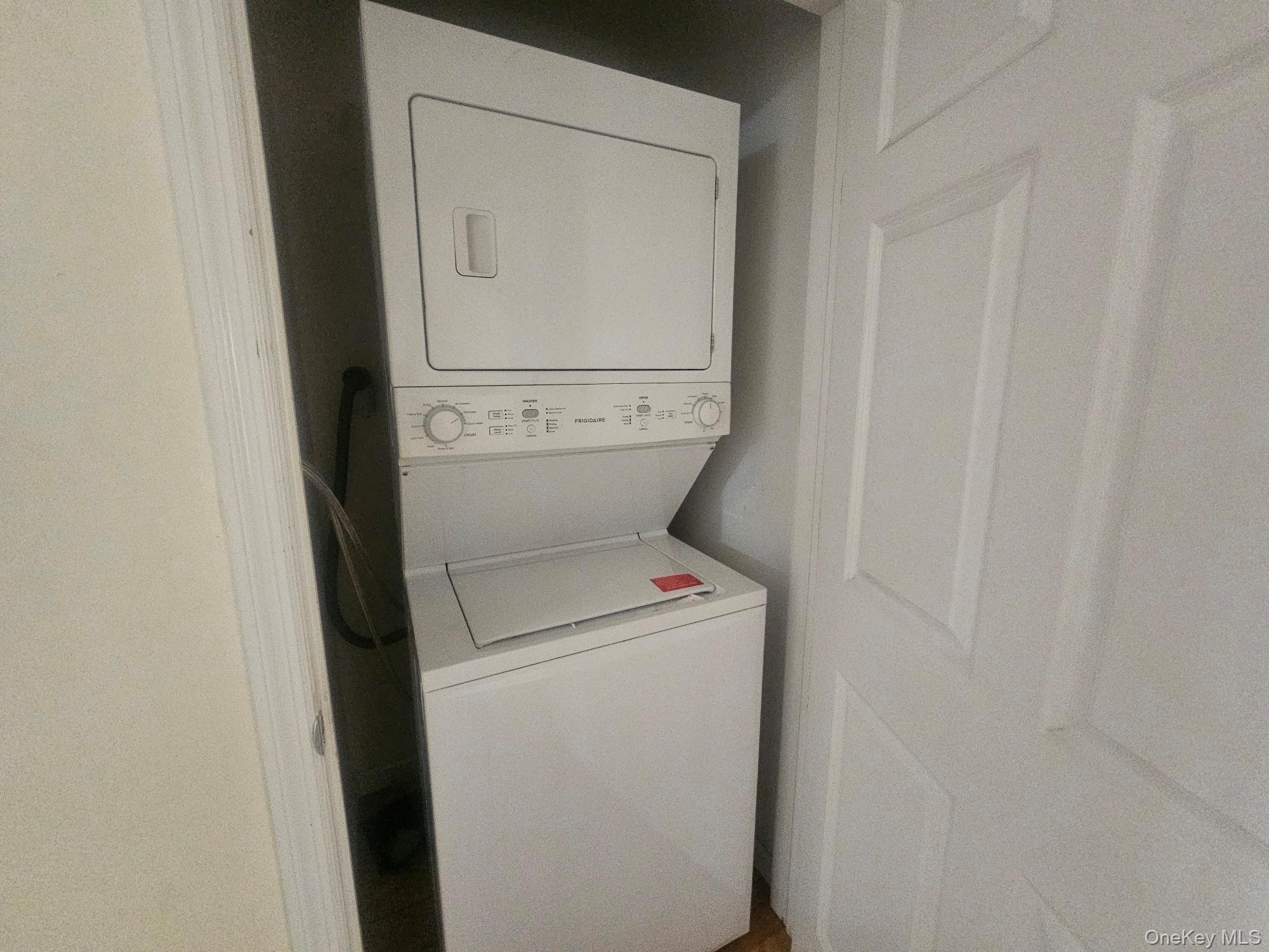 #8 photo, 558 Meade Avenue, Bellport , NY 11713