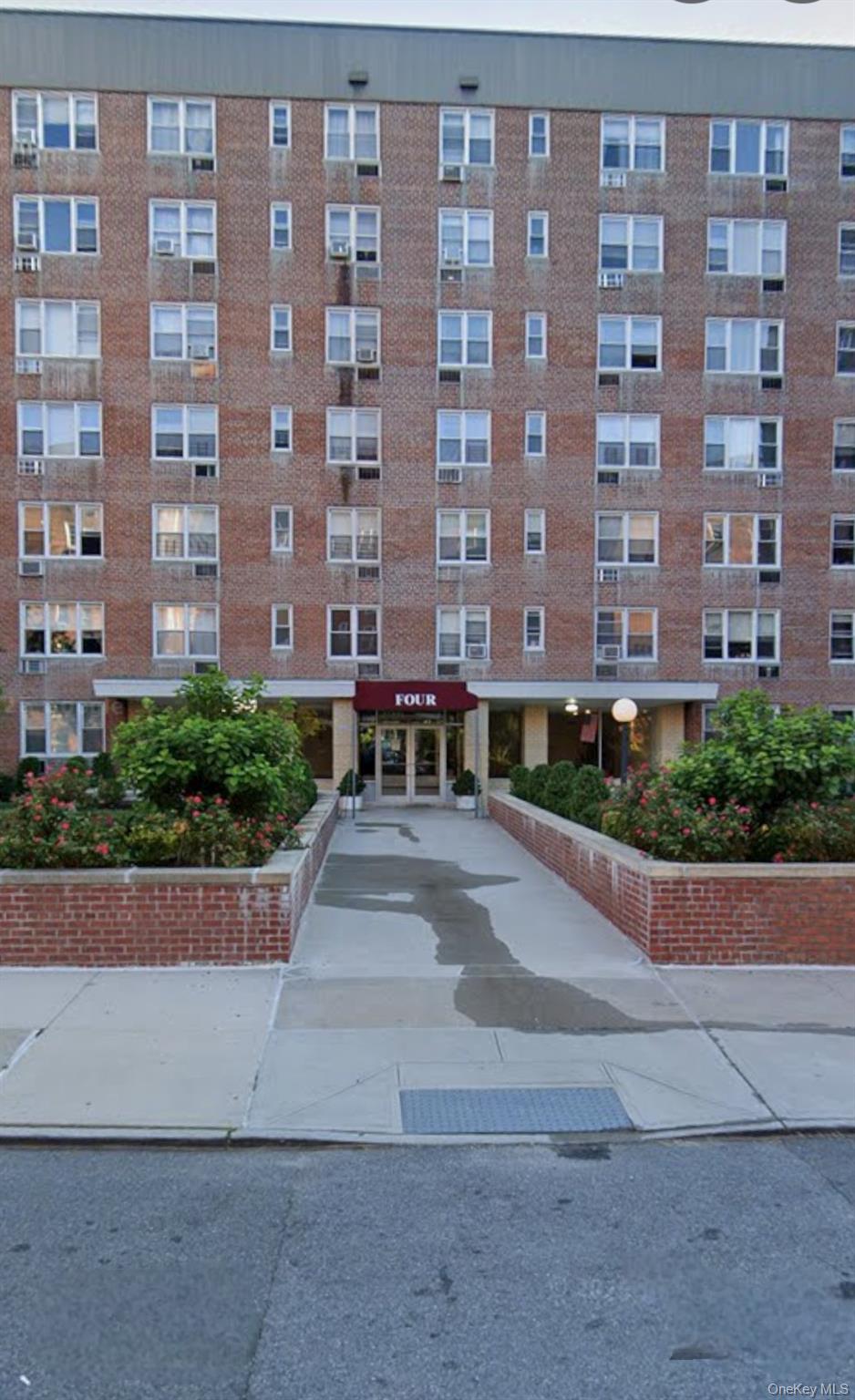 #1 photo, 4 Sadore, Yonkers , NY 10710