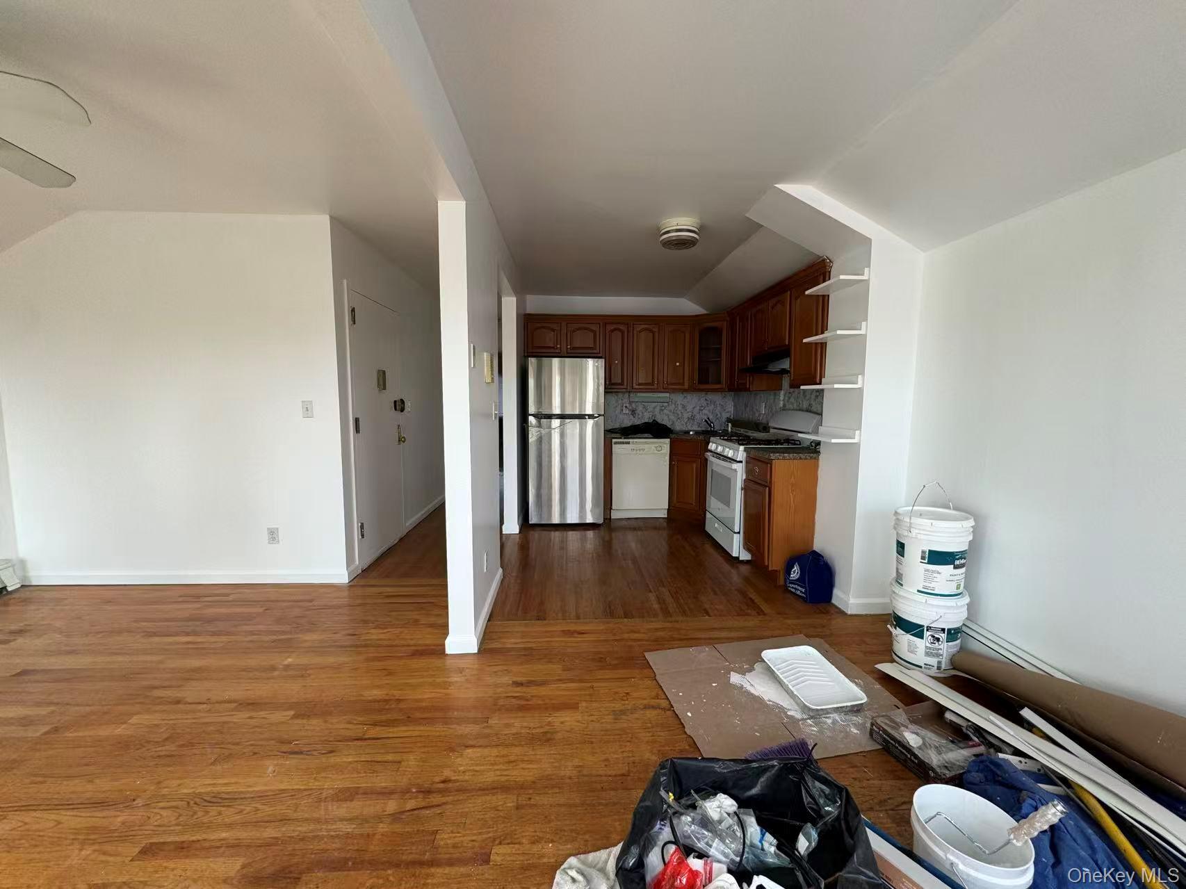 #3 photo, 45-55 162 Street, Flushing , NY 11358