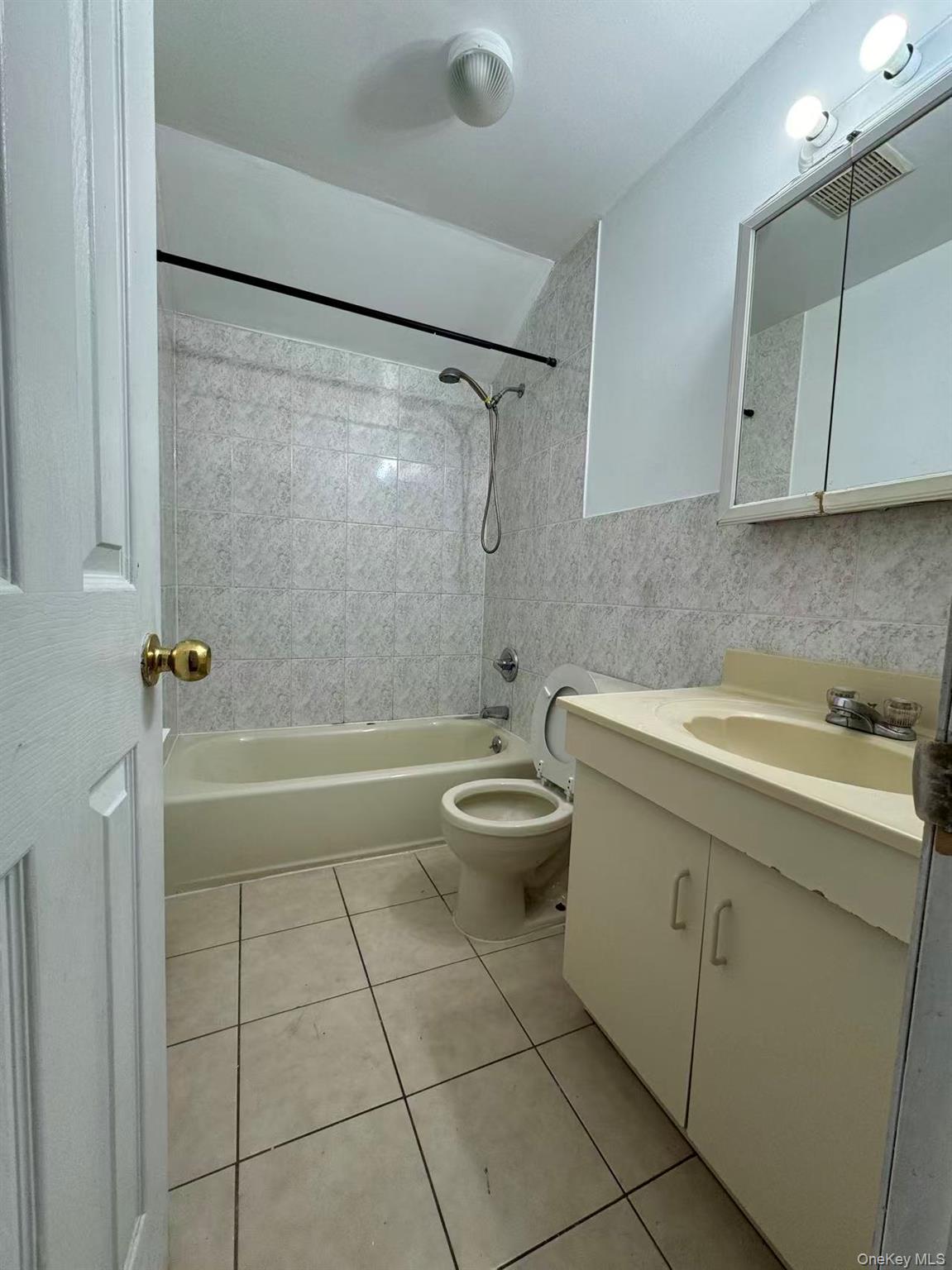 #9 photo, 45-55 162 Street, Flushing , NY 11358