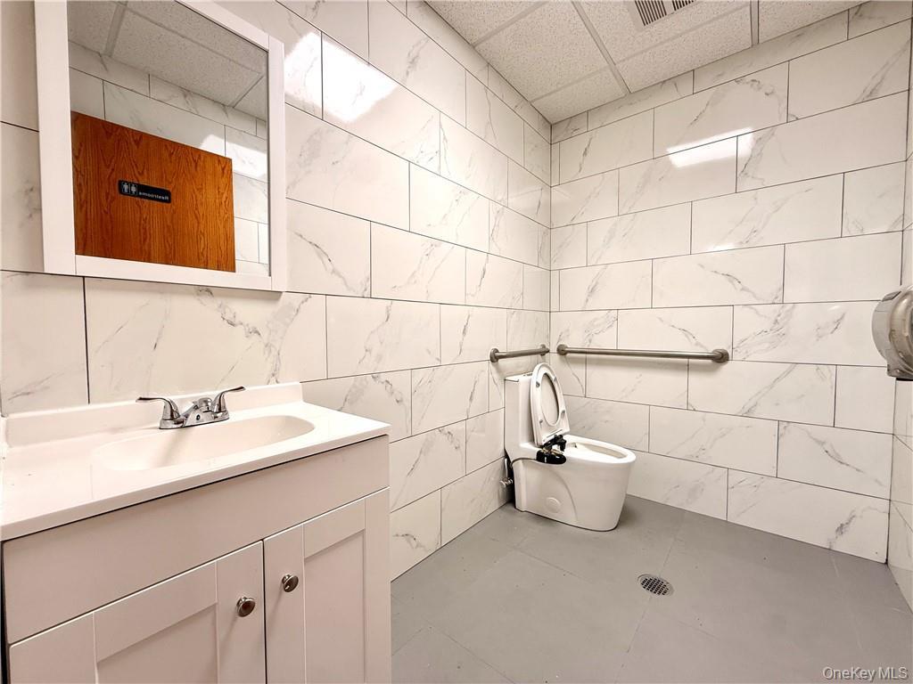 #7 photo, 128 Mott Street, मैनहटन New York (Manhattan) , NY 10013