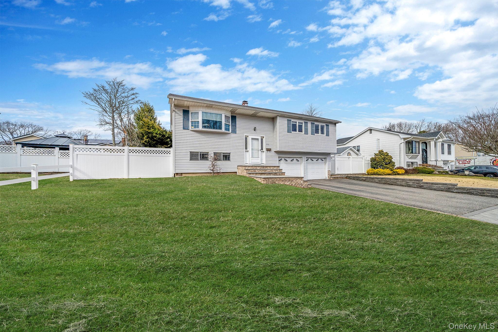 #2 photo, 317 Garden City Street, Islip Terrace , NY 11752