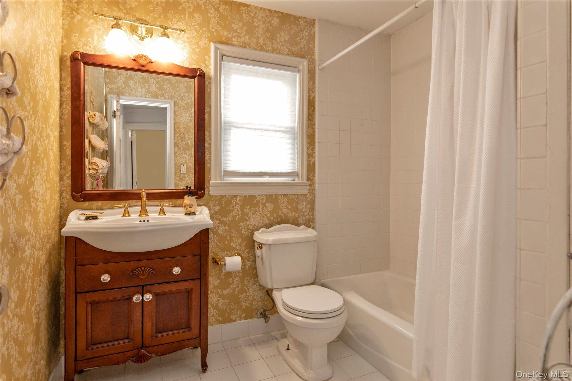 #10 photo, 13 Everett Street, 長島 Lynbrook , NY 11563