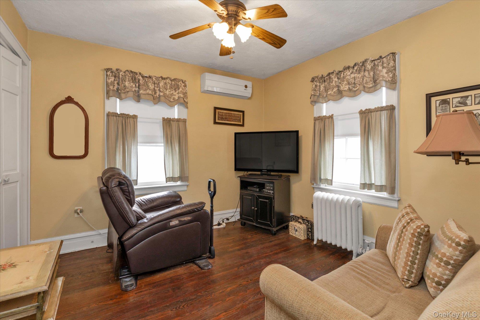 #11 photo, 13 Everett Street, 長島 Lynbrook , NY 11563