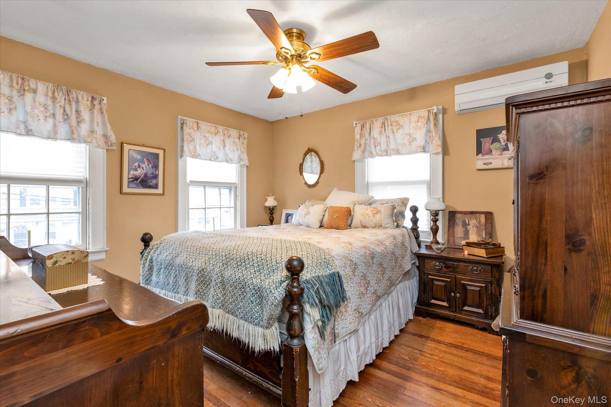 #12 photo, 13 Everett Street, 長島 Lynbrook , NY 11563