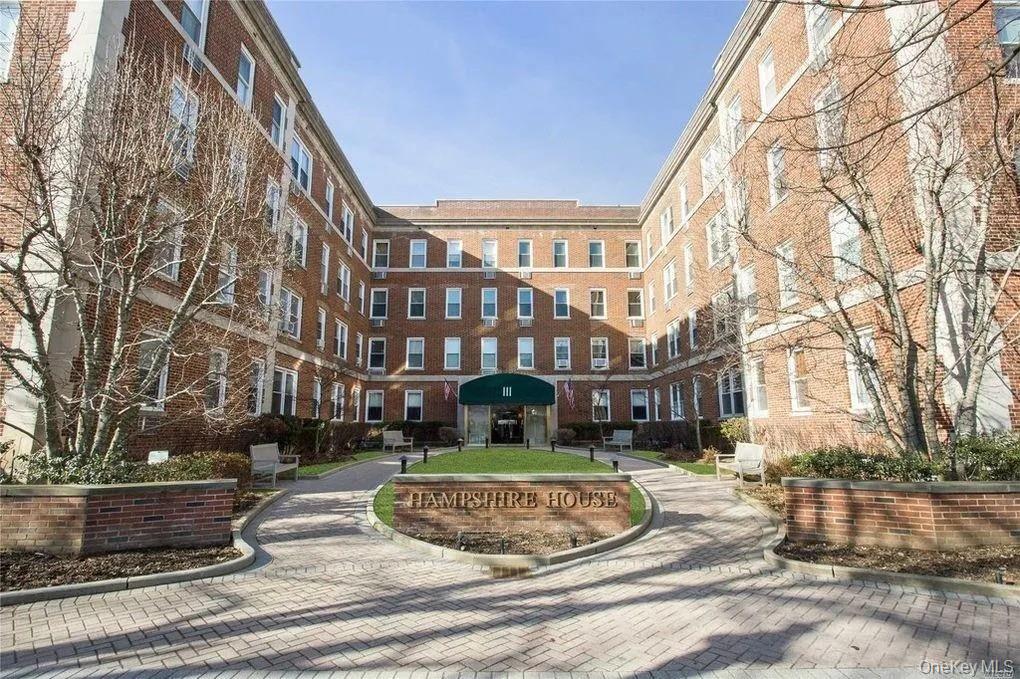 #1 photo, 111 7th Street, Garden City , NY 11530