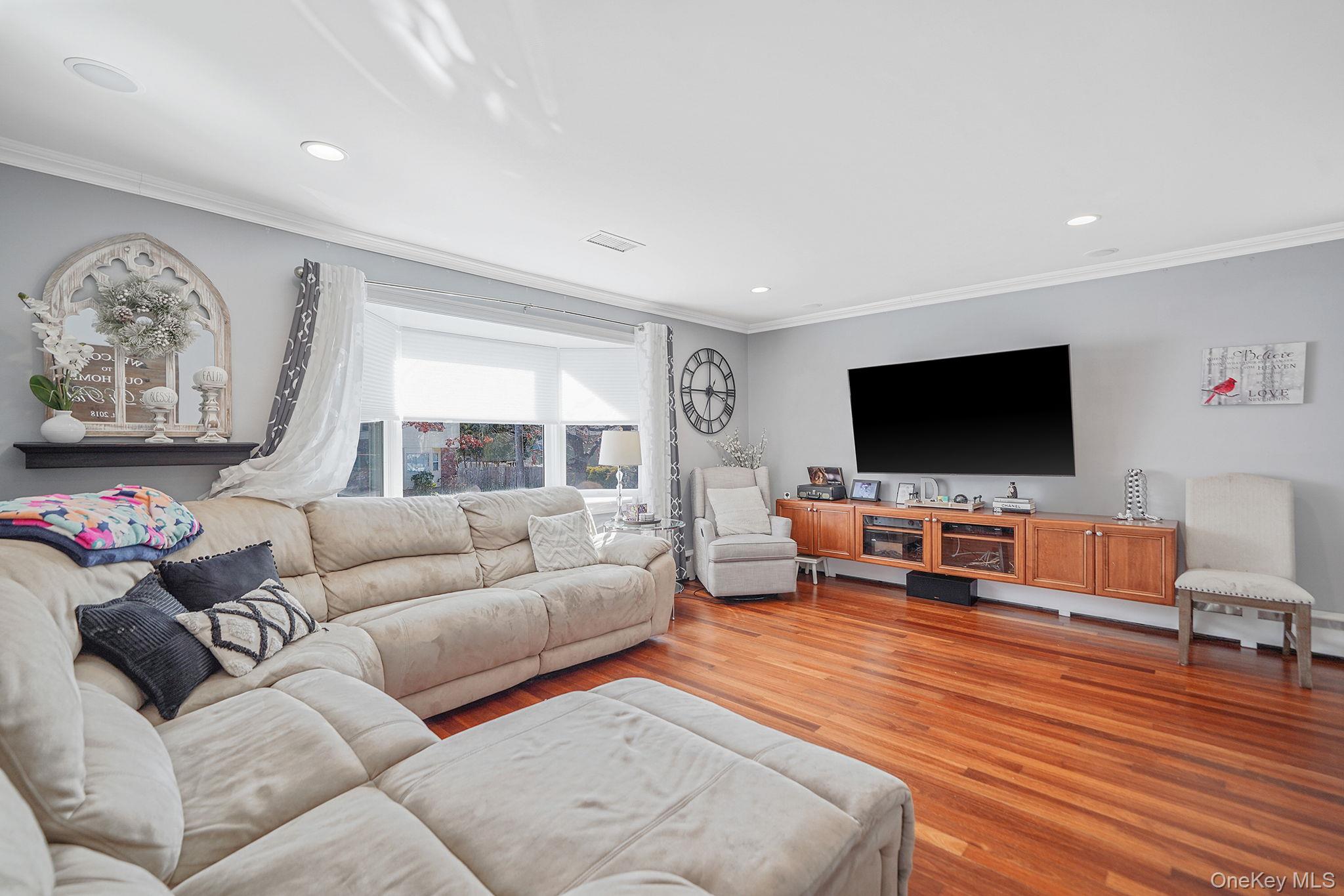 #2 photo, 47 2nd Street, Ronkonkoma , NY 11779