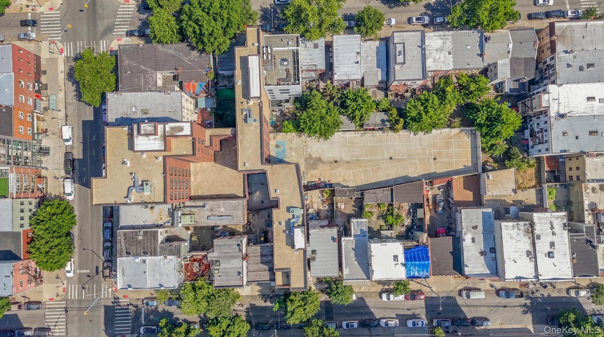 #4 photo, 444 Graham Avenue, ब्रुकलीन Brooklyn , NY 11211