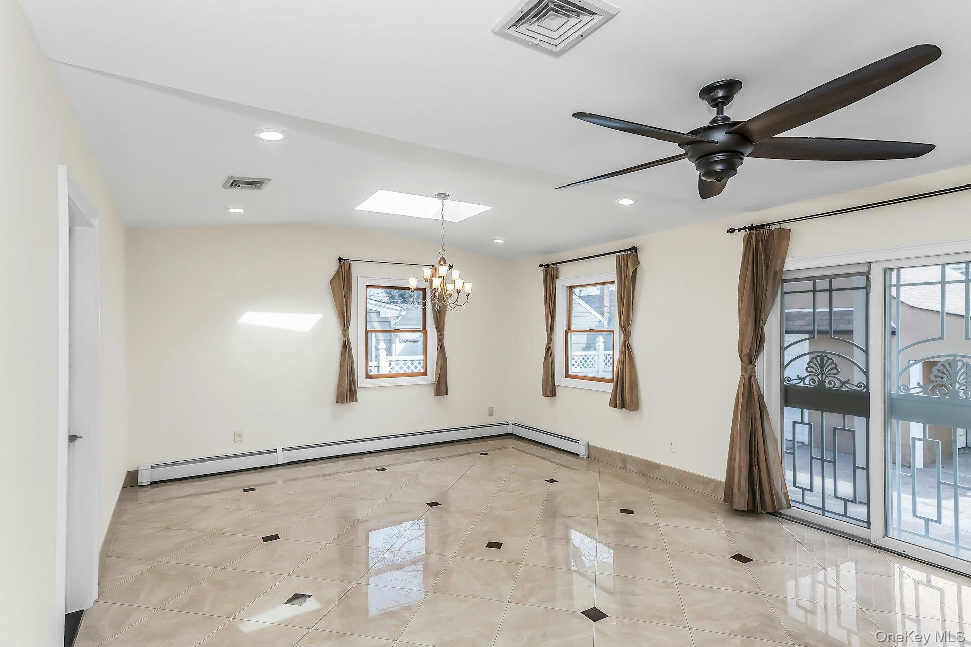 #11 photo, 81-43 262nd Street, Glen Oaks , NY 11004