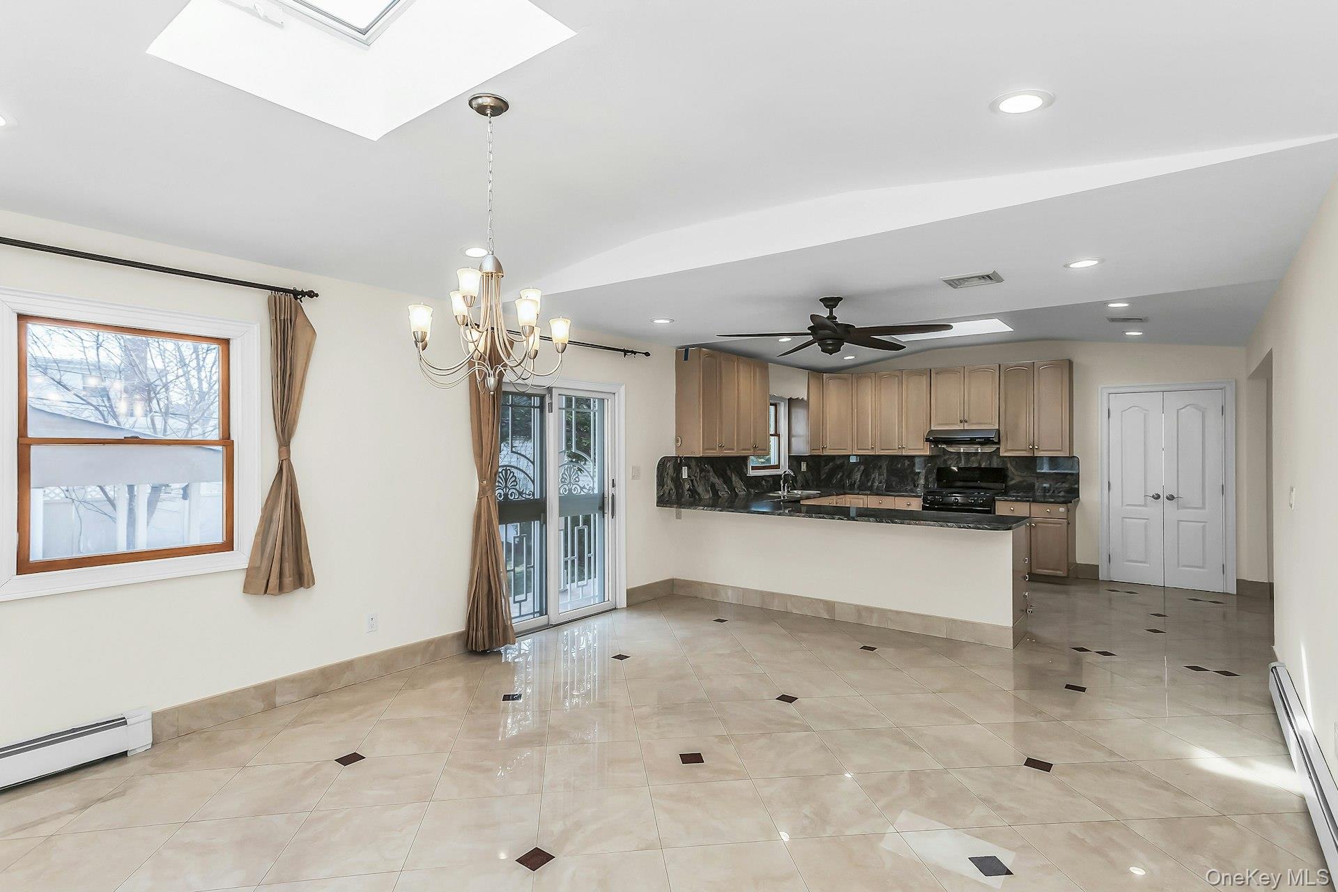 #13 photo, 81-43 262nd Street, Glen Oaks , NY 11004