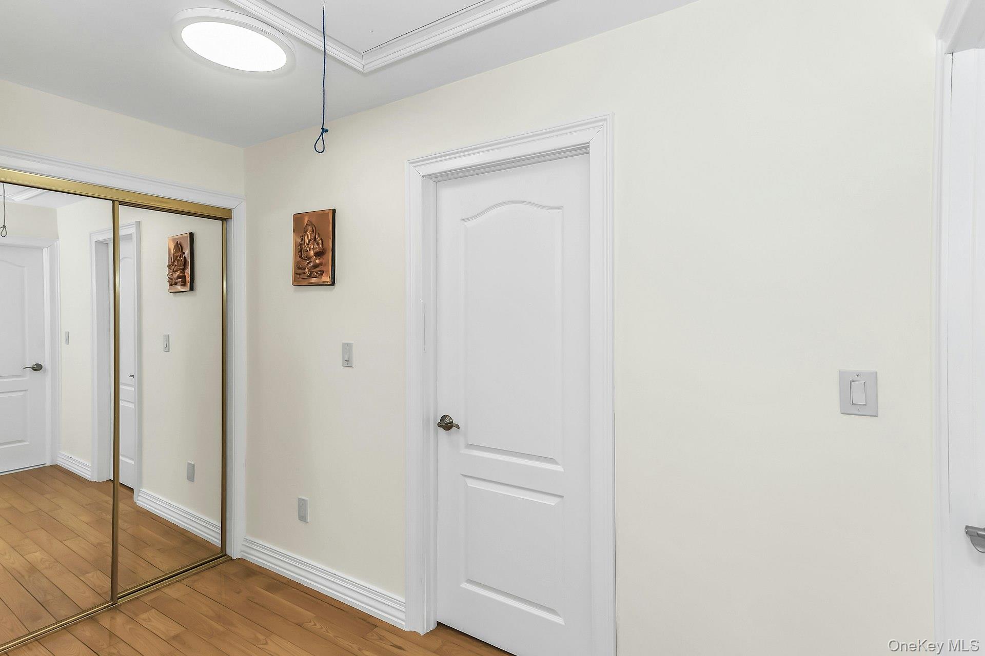 #20 photo, 81-43 262nd Street, Glen Oaks , NY 11004