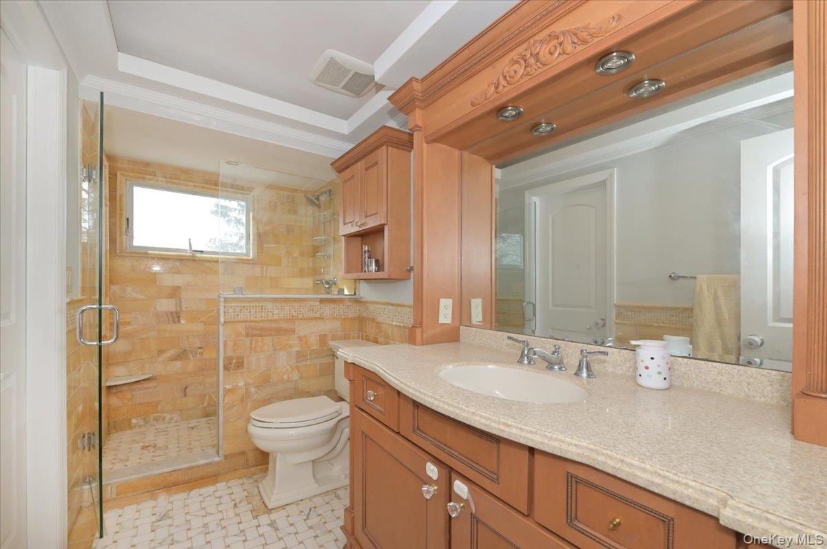 #17 photo, 332 Sea Cliff Street, 東長島 Islip Terrace , NY 11752