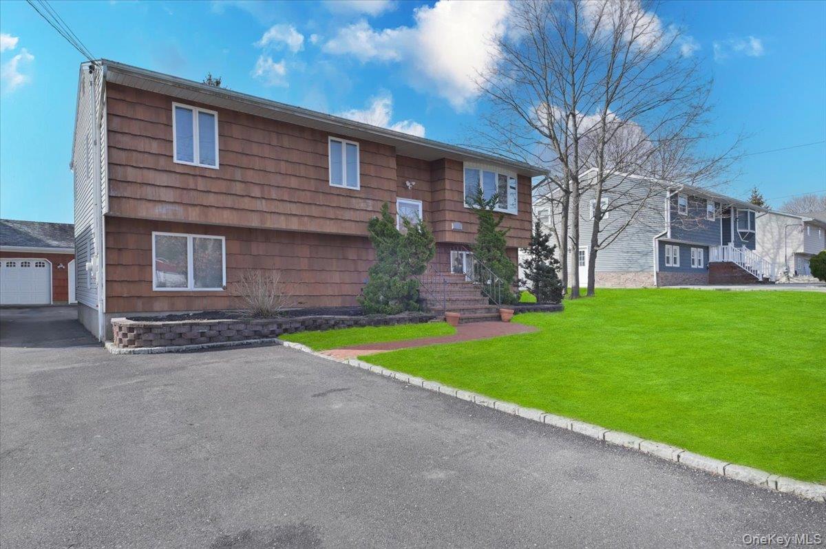 #3 photo, 332 Sea Cliff Street, 東長島 Islip Terrace , NY 11752