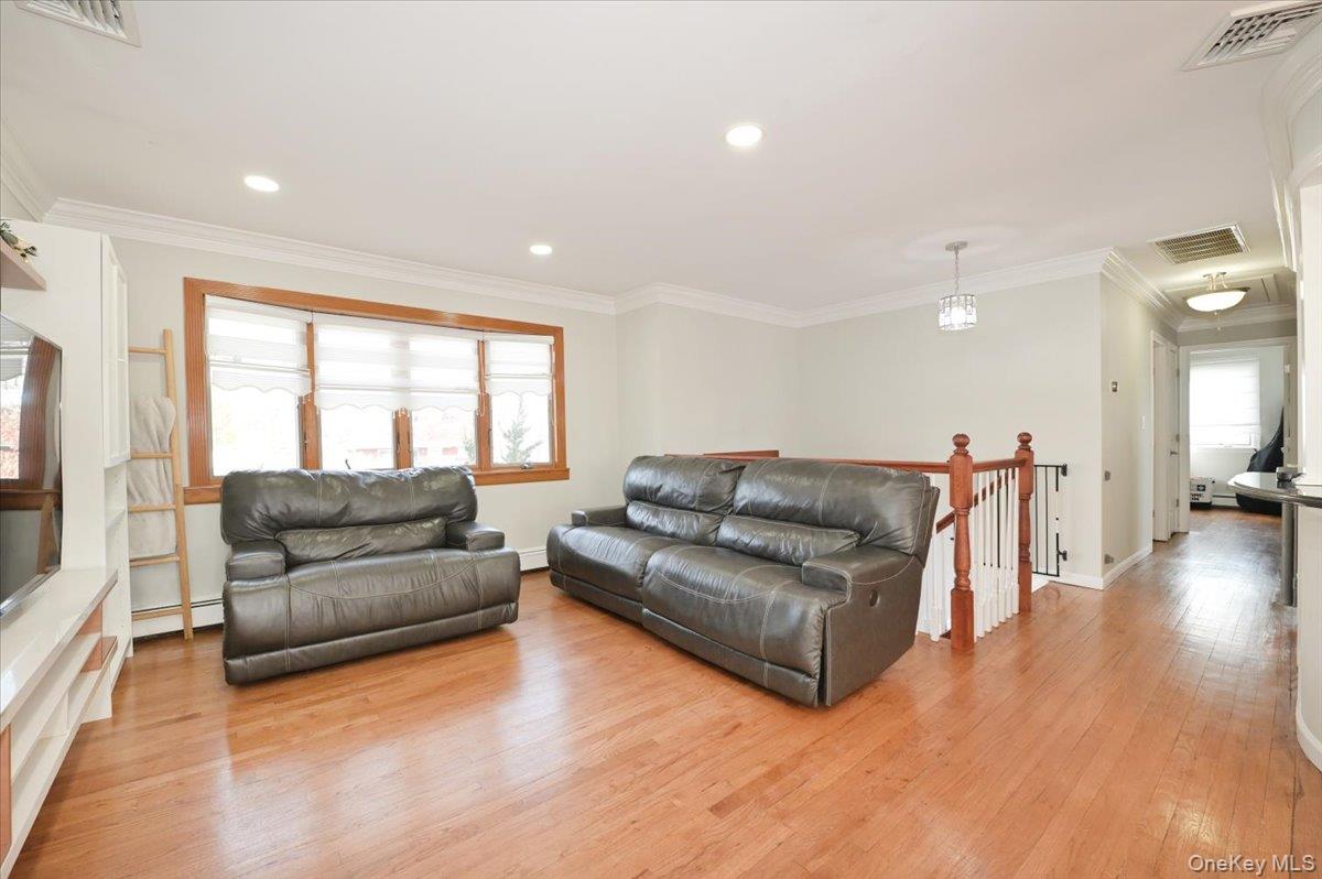 #5 photo, 332 Sea Cliff Street, 東長島 Islip Terrace , NY 11752