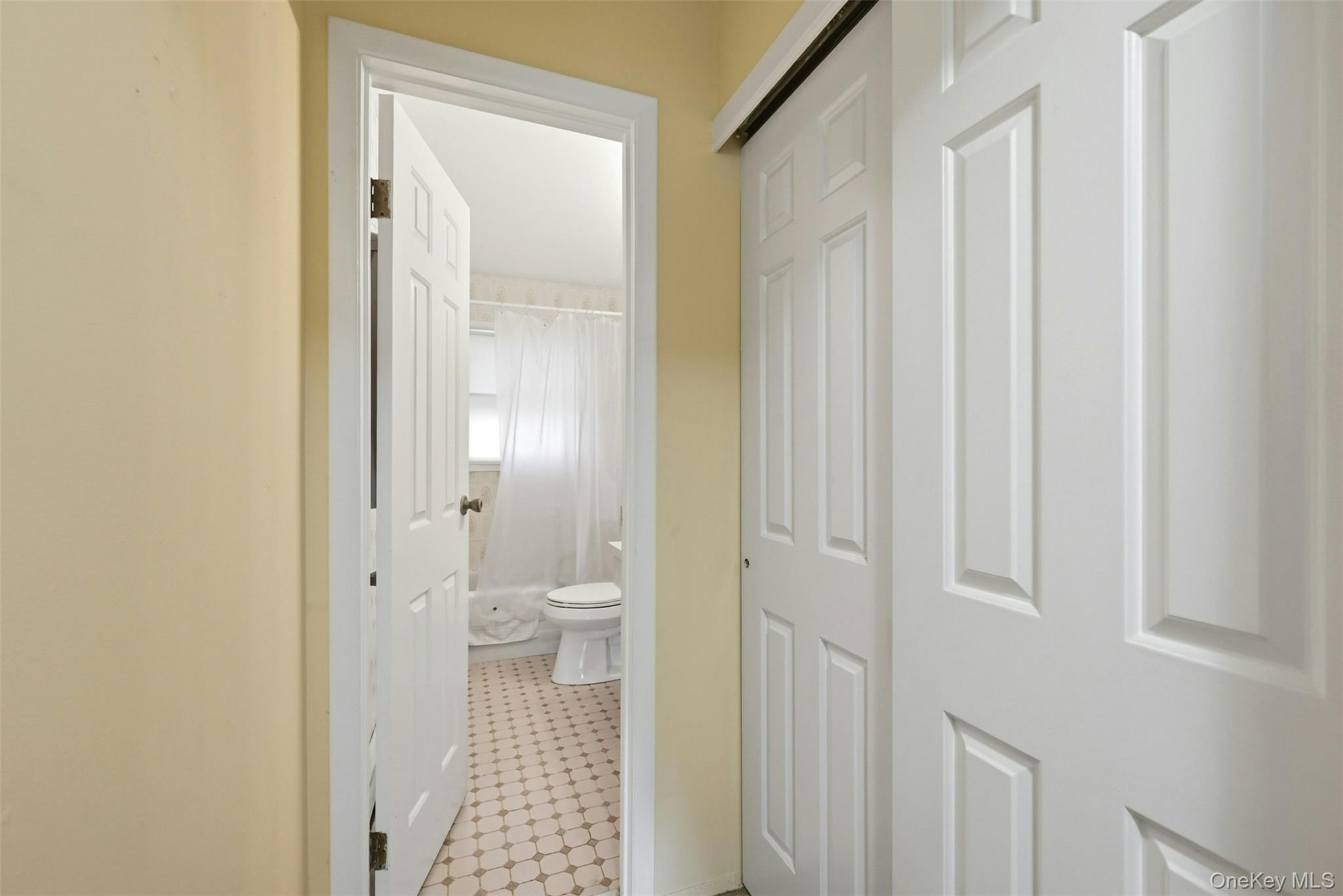 #17 photo, 705 Brewster Drive, 東長島 Port Jefferson , NY 11777