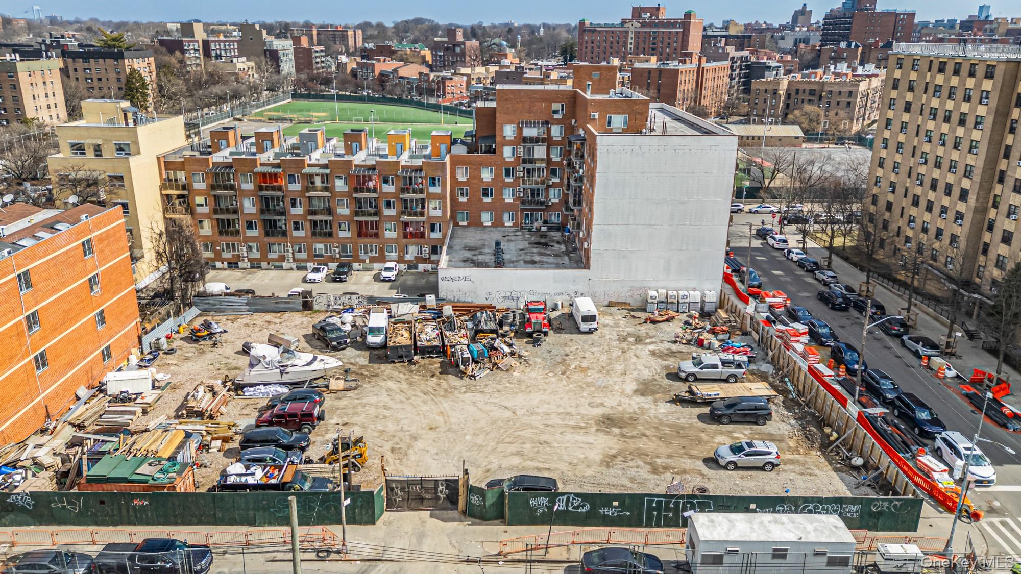 #4 photo, 32-19 Linden Place, 뉴욕퀸즈 Flushing , NY 11354