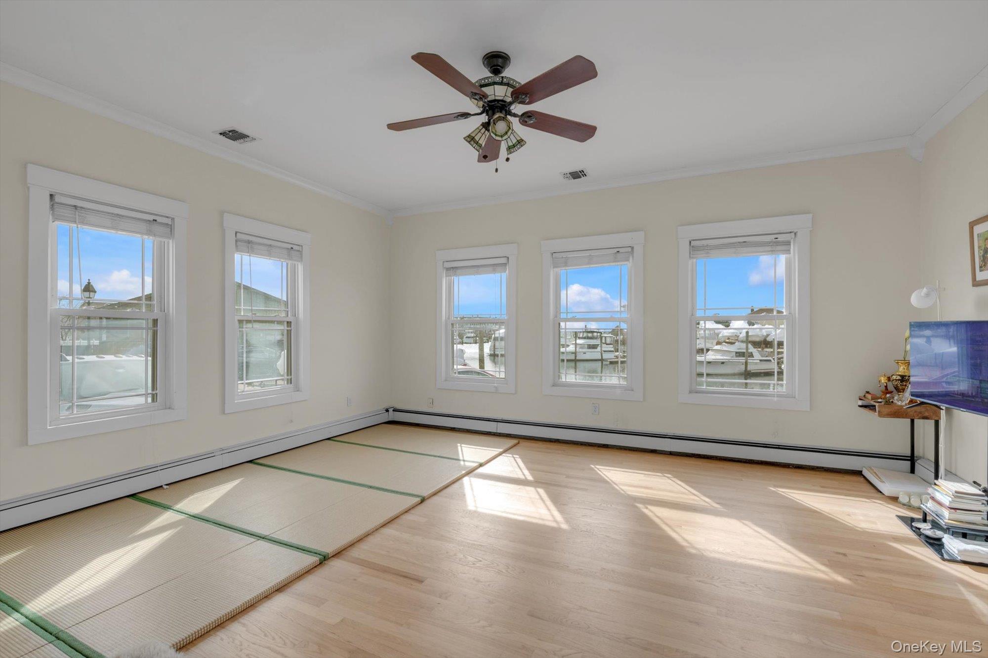 #10 photo, 268 Gordon Place, Freeport , NY 11520