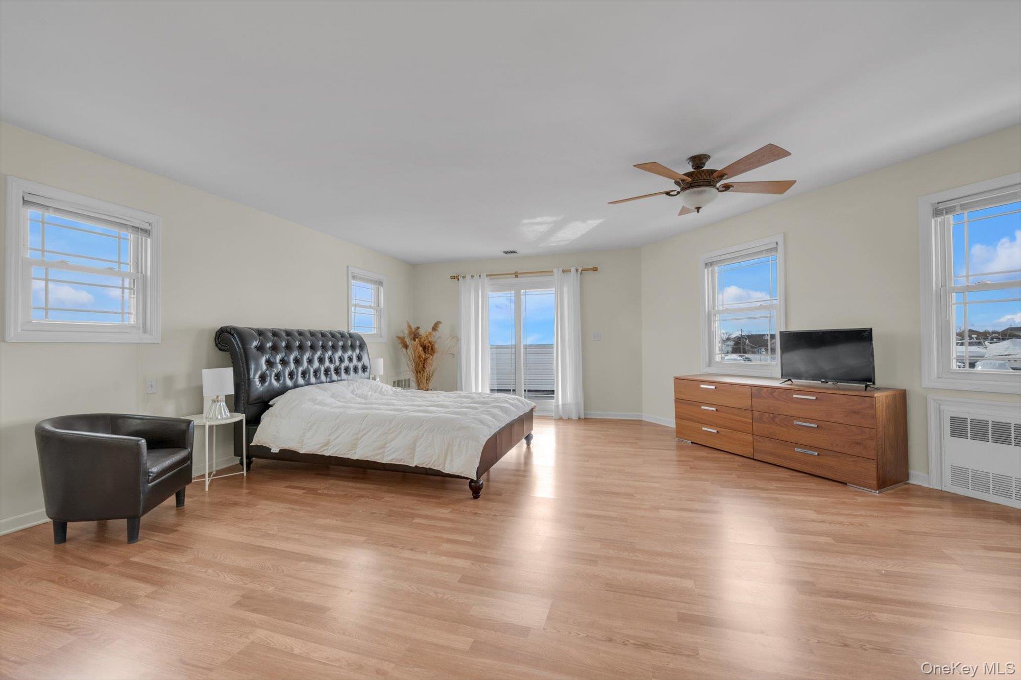 #13 photo, 268 Gordon Place, Freeport , NY 11520