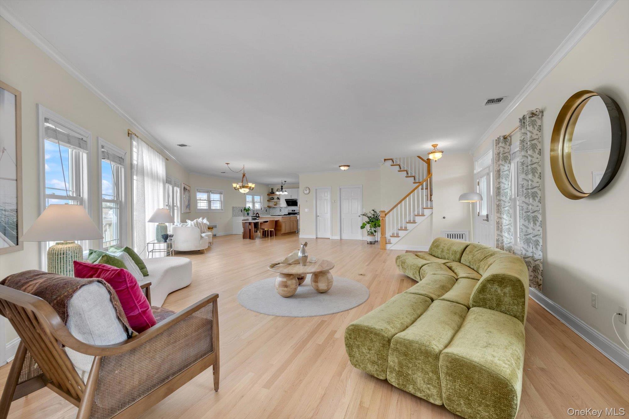 #6 photo, 268 Gordon Place, Freeport , NY 11520