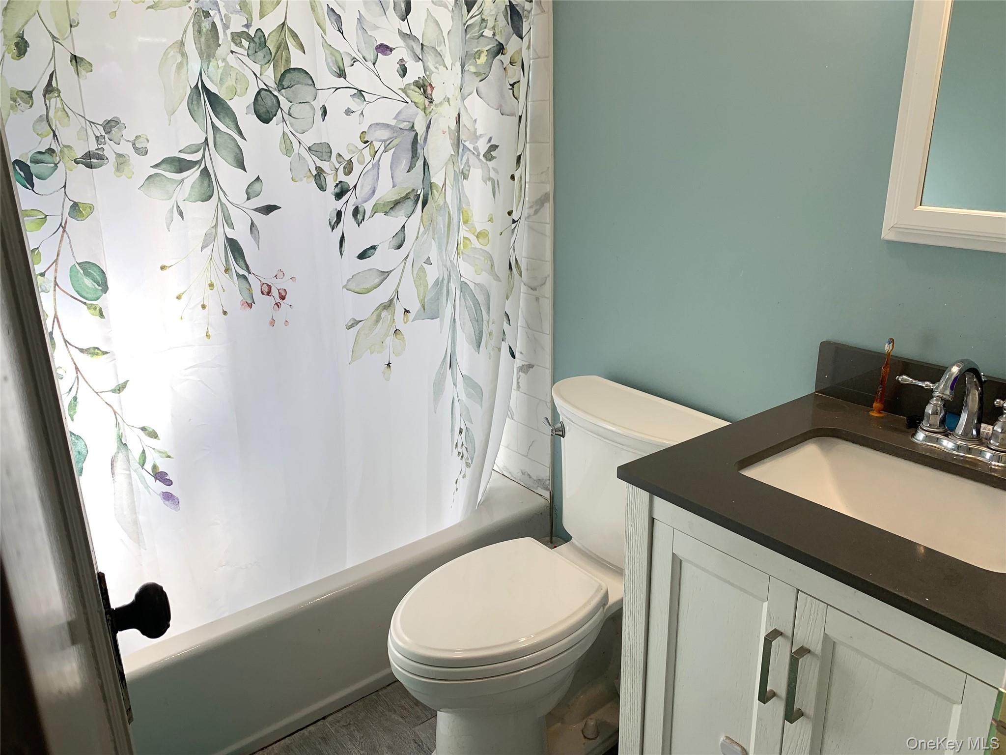 #4 photo, 6 Wilton Street, New Hyde Park , NY 11040