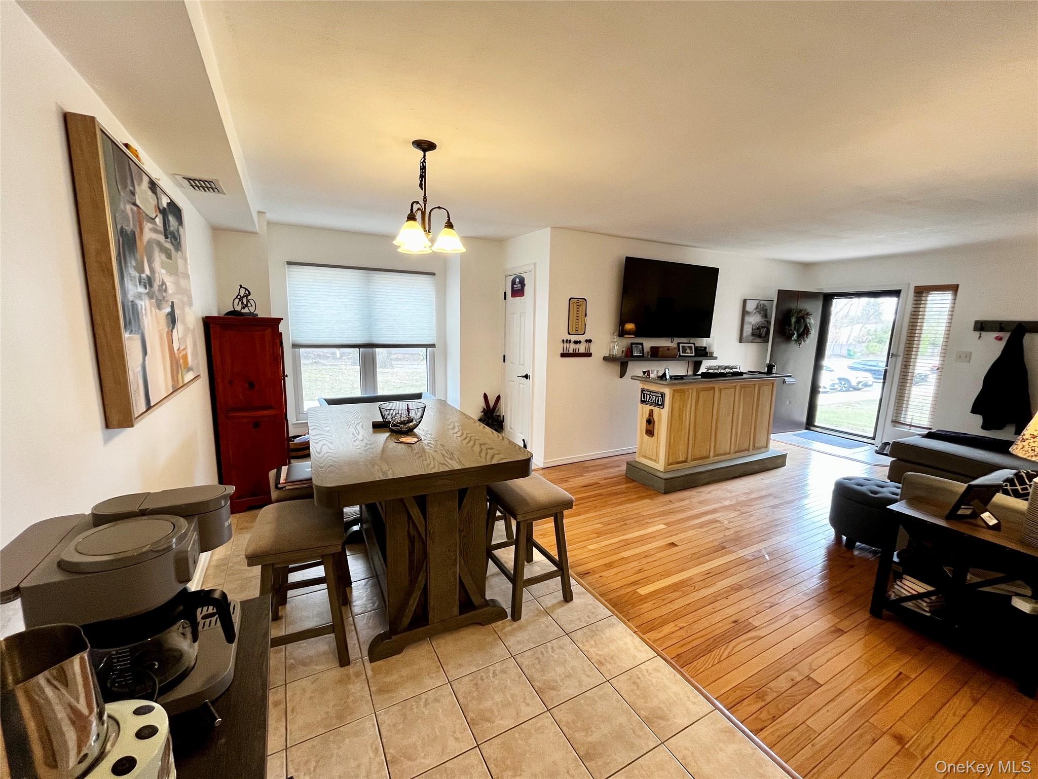 #10 photo, 1 Pine Court, Selden , NY 11784