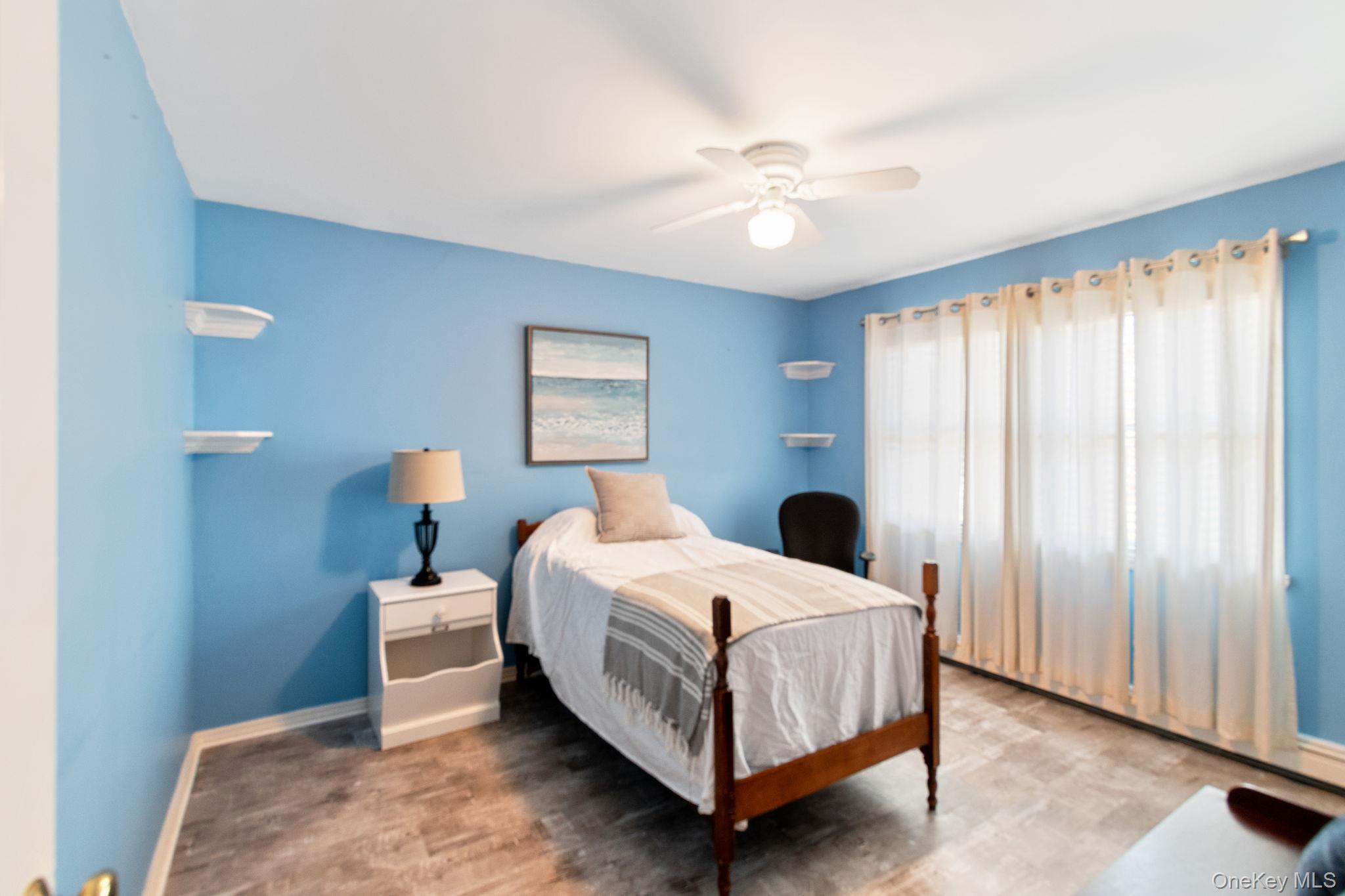 #13 photo, 142 Gerard Road, 東長島 Yaphank , NY 11980