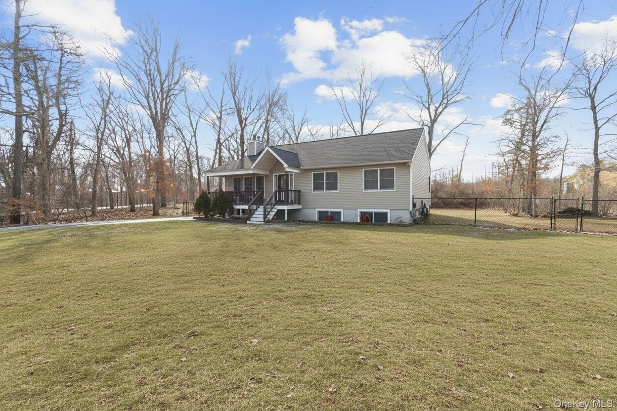 #2 photo, 142 Gerard Road, 東長島 Yaphank , NY 11980