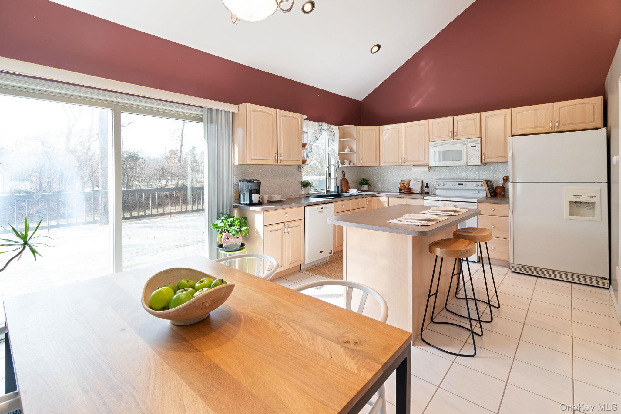 #8 photo, 142 Gerard Road, 東長島 Yaphank , NY 11980